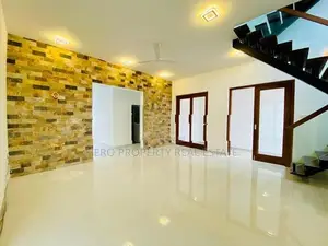 Elegant Luxurious House for Sale in Piliyandala (APS0210)