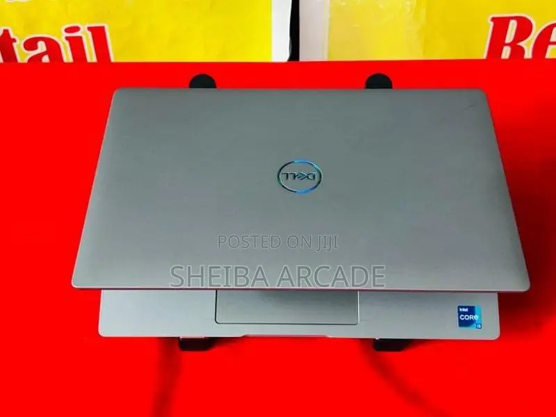 LAPTOP - I5 11TH GEN / 8GB D4 RAM /250 M.2