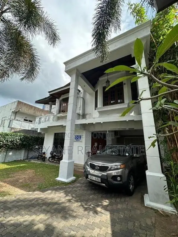 උසස් තත්ත්වයේ දෙමහල් නිවස විකිණීමට – තලහේන, බත්තරමුල්ල (තලංගම)