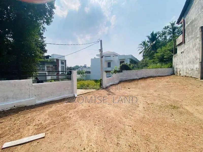 හිරණ බිම් කොටස් විකිනීමට M20