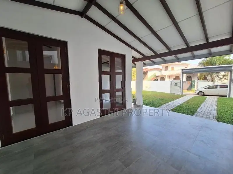 athurugiriya 10P house for sale