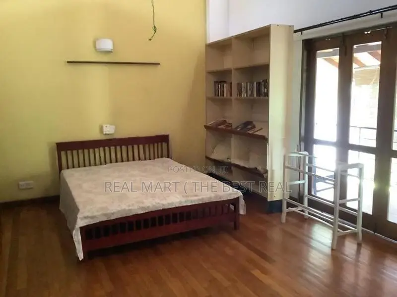 Nawala : 4BR (20 P) Two houses for Sale
