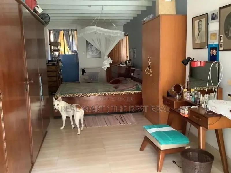 Nawala : 4BR (20 P) Two houses for Sale