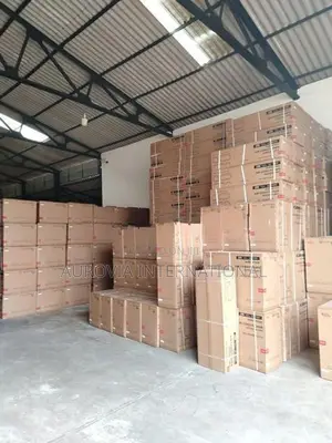 TCL 12000 BTU Non-inverter Air Conditioner With Materials