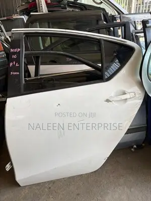 Toyota Aqua Doors