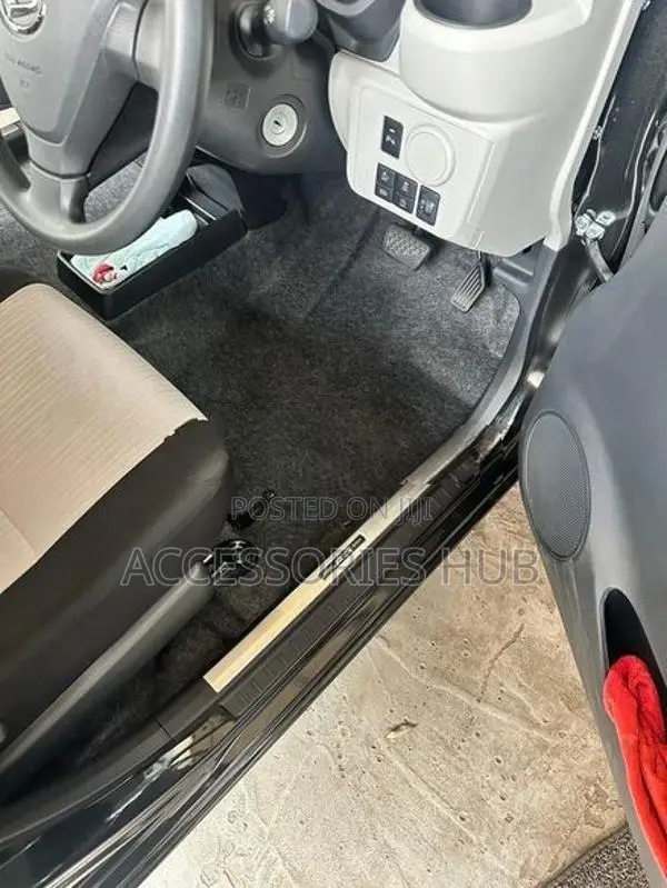 Daihatsu Mira 3D Carpets