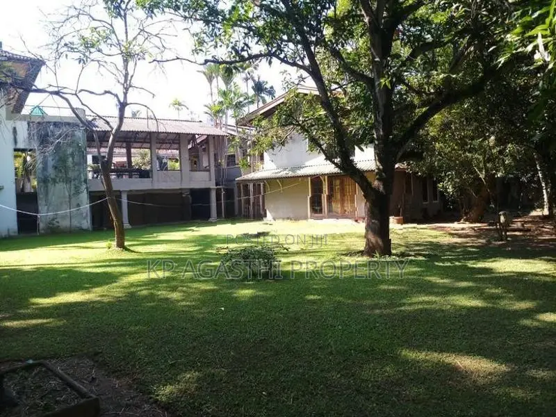 kohuwala Hart super land with allmost house for sale