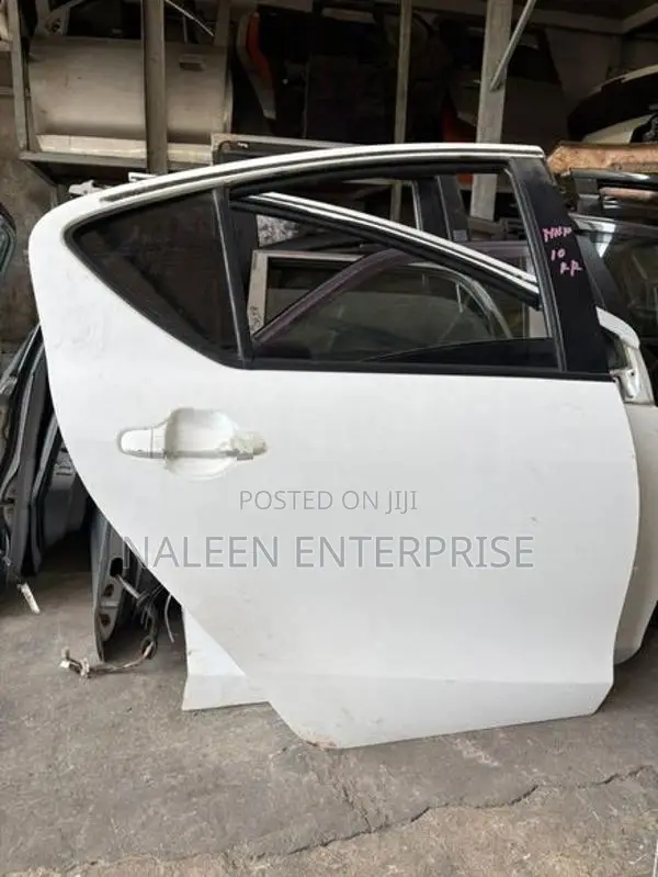 Toyota Aqua Doors
