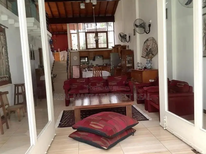 Nawala : 4BR (20 P) Two houses for Sale