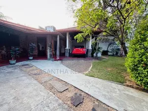 (AF619) 19.5 p land with Single story house Sale At Thalawathugoda