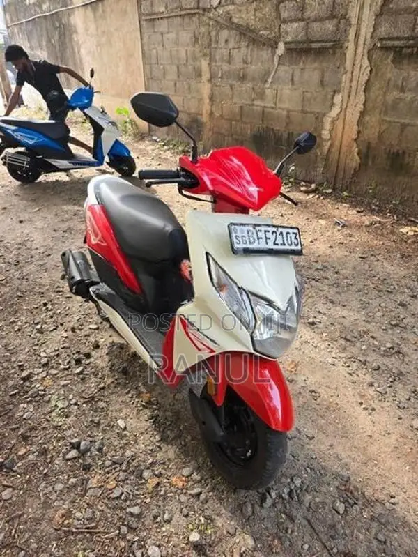 Honda Dio 2017
