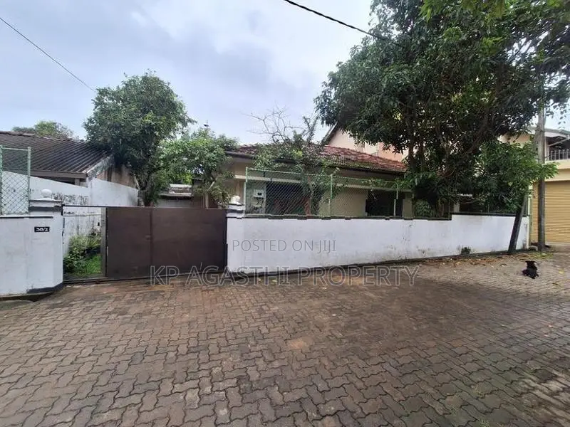 17 P house for sale in Rathmalana prime location