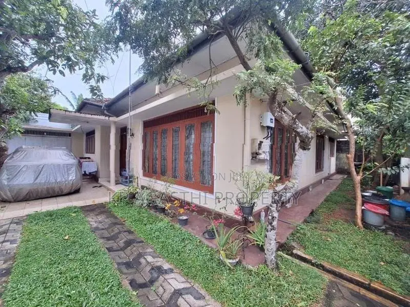 17 P house for sale in Rathmalana prime location