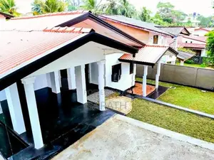 18.5 P With Single house Sale Athurugiriya