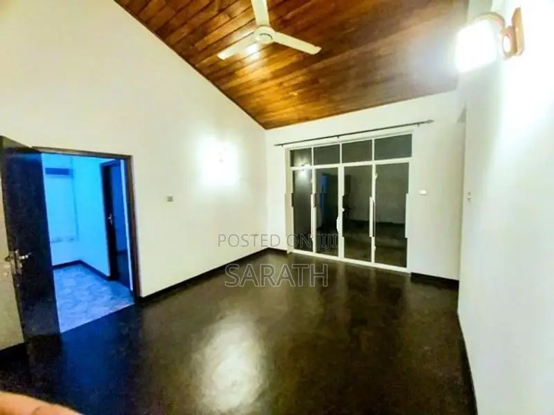 18.5 P With Single house Sale Athurugiriya