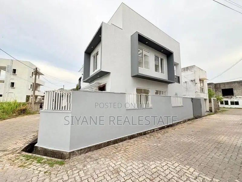 Luxury Two Store House for Sale - Mount Lavinia