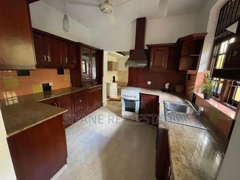 Luxury 3 Store (G+2) Modern House For Sale Papiliyana