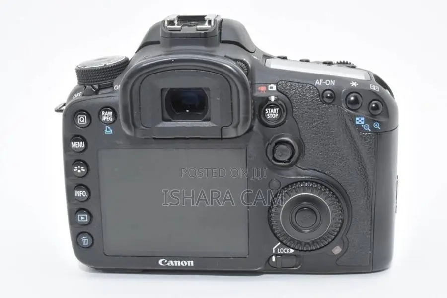 Canon 7D DSLR Body with Lens