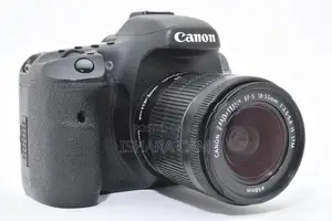 Canon 7D DSLR Body with Lens