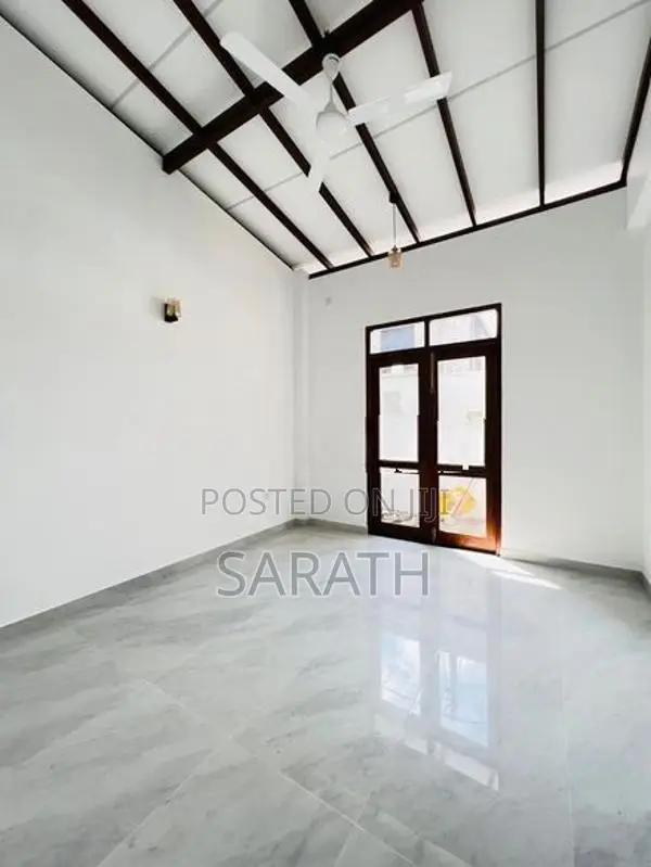 Brand New Upstairs House Sale Athurugiriya