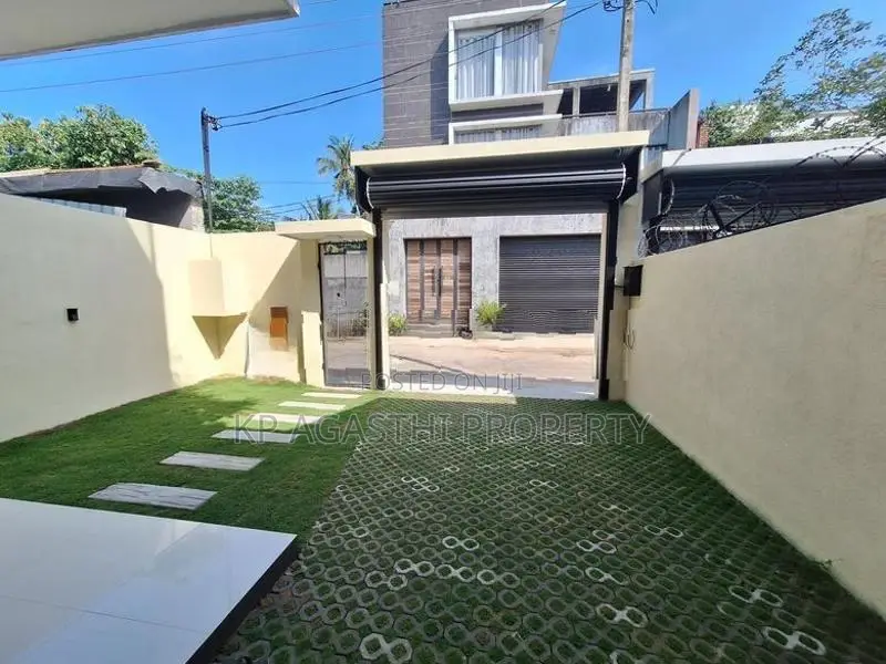Beautiful House for Sale in Battaramulla