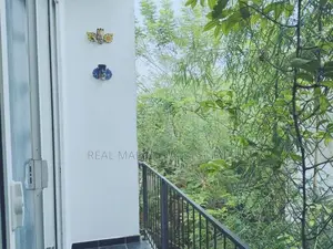 Athurugiriya : 4BR (9P) Modern Luxury house for Sale