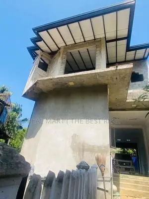 Malabe : 3BR (8.4P) House for Sale at Hokandara