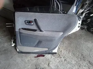 Toyota Crown 151/155 Three Doors