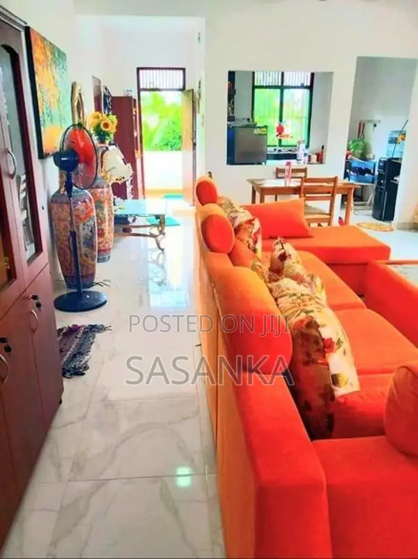 Piliyandala Kahathuduwa Thewatta Road Factory available For Sale