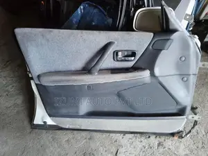 Toyota Crown 151/155 Three Doors