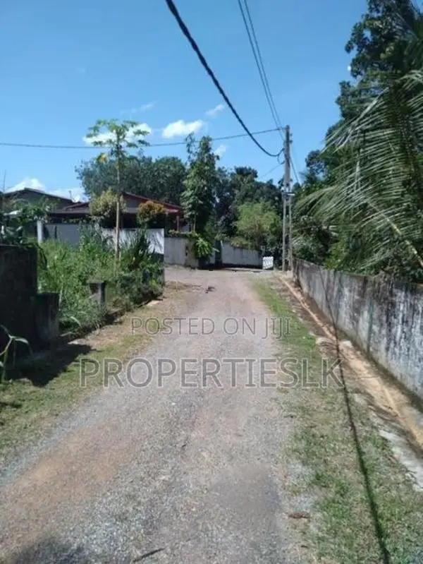 Homagama Prime Land 36.6 Perches For Sale