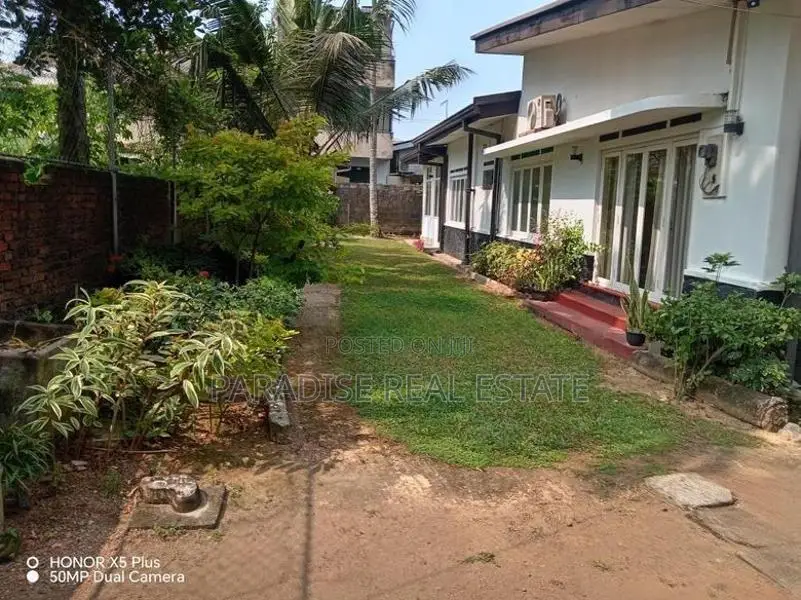 Ratmalana House with Land for Sale