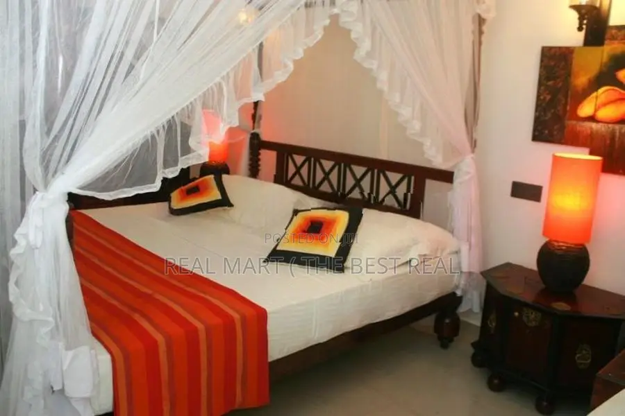 Colombo 5 : 8 A/C BR fully furnished hotel for rent