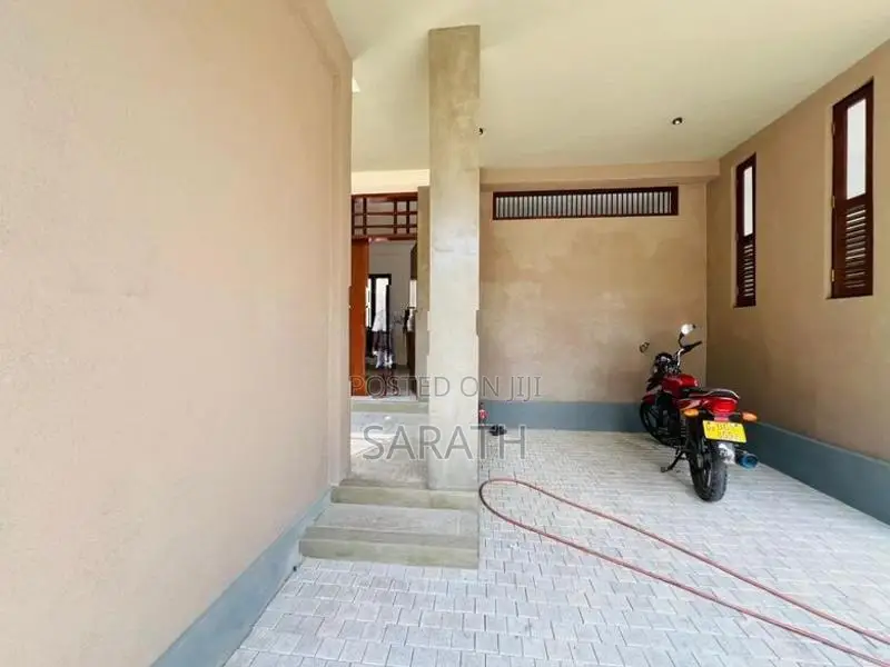 Two Storied Strong House In Malabe