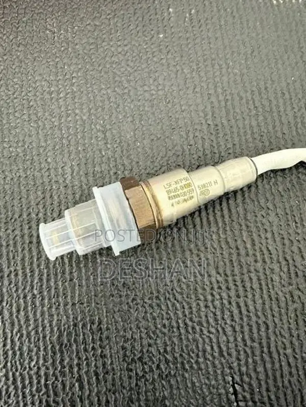 Toyota vitz ksp130 oxygen sensor genuine brandnew