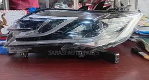 Mitsubishi Pajero Head Light