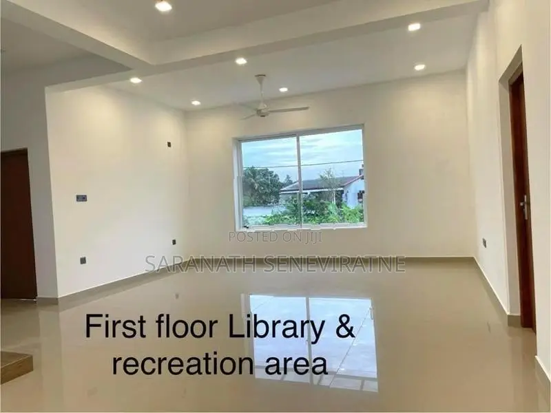Super Luxury House From Mount Lavinia