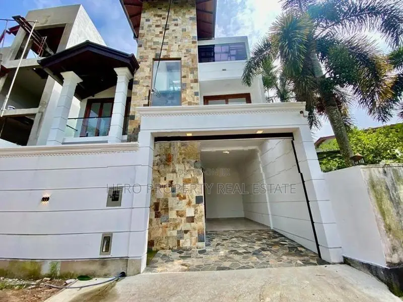 (AS2602-005) Modern Quality Valuable House for Sale in Piliyandala