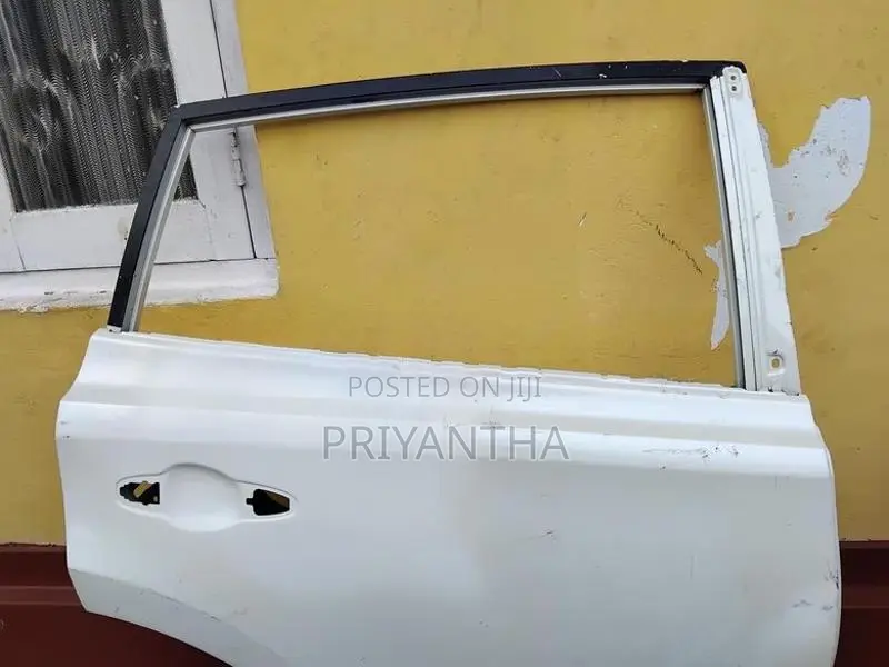 Toyota Rav4 Right Door