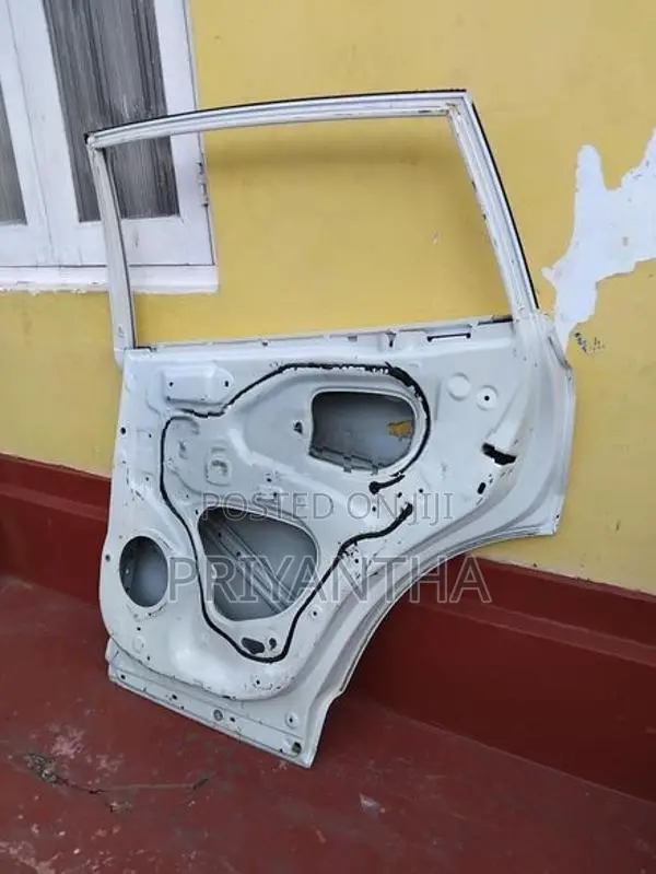 Toyota Rav4 Right Door