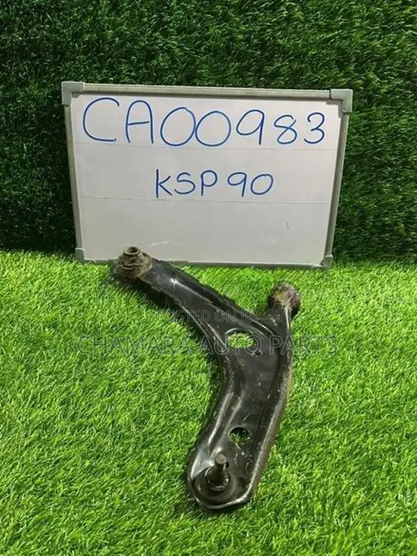 Toyota Vitz (KSP90) Lower Arm