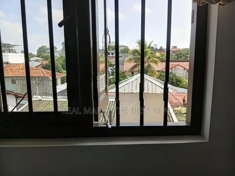 Nawala : Brand new 8BR (11 perches) House for Sale