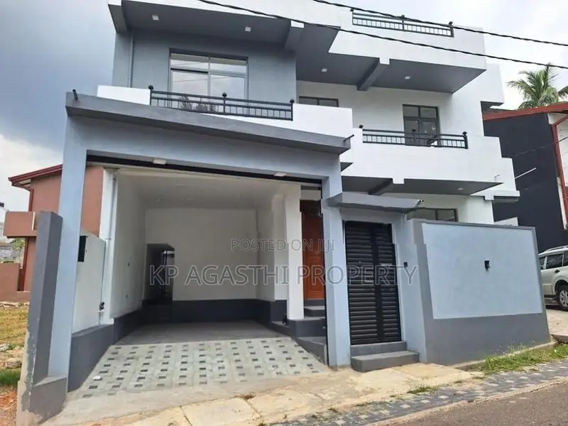 brand new super luxury house for sale in piliyandala
