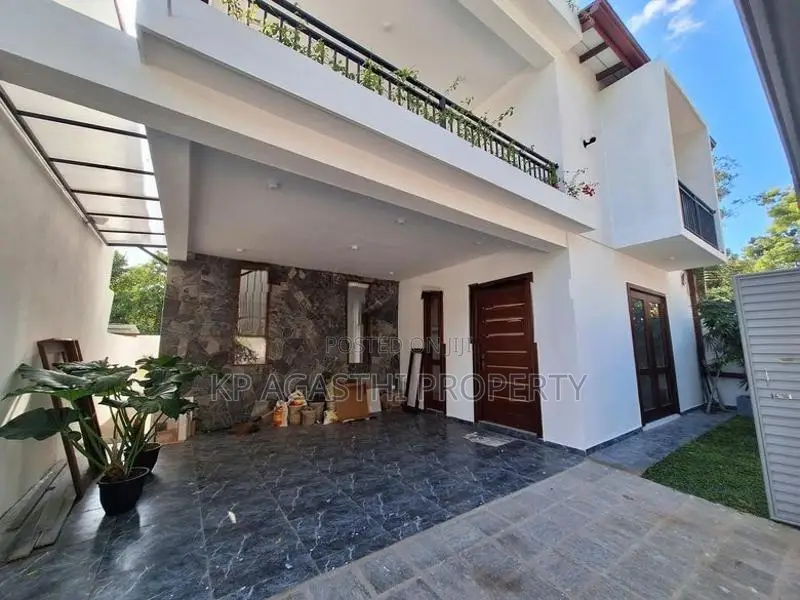 malabe town luxury house for sale