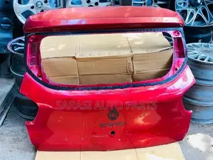 Renault Kwid Dicky door