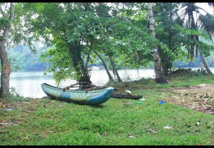 ☆ Kalutara Water Frount Land For Sale ( Ref No : RL - 597 )