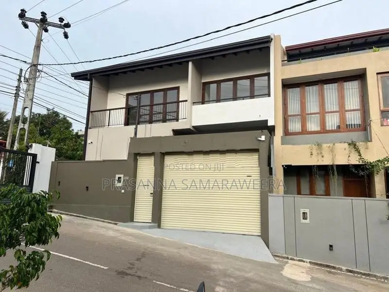 Brand New Modern Super Luxury Piliyandala Kottawa Rd
