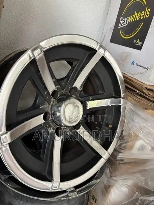 16” Alloy Wheels