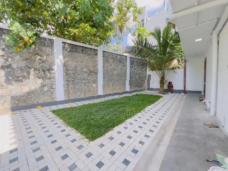 Well Build Luxury House For Sale Battaramulla