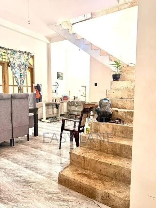 Two Storey House For Sale In WATHUPITIWALA